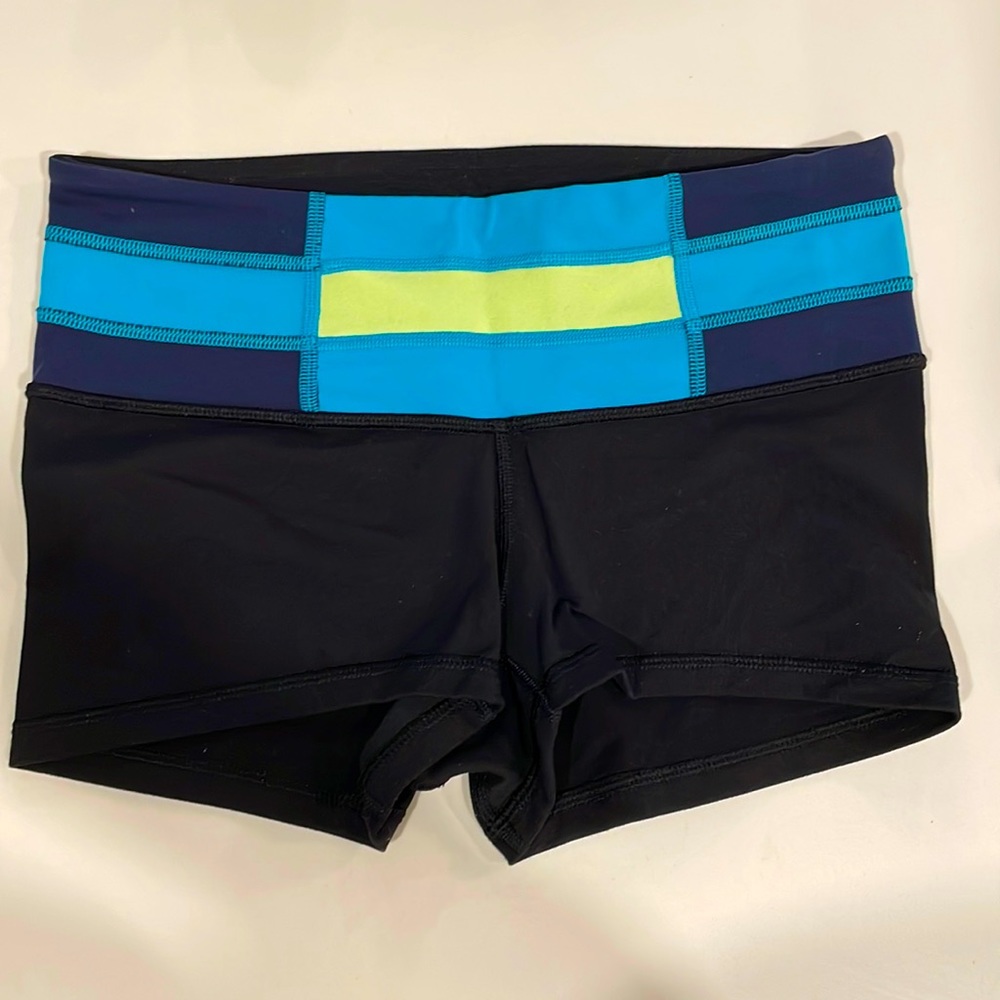 Lululemon short shorts